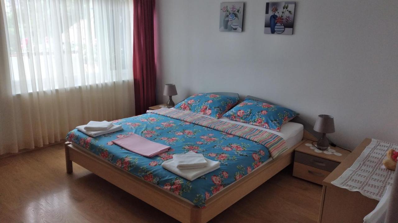 Apartman Tomic Appartement Korenica Buitenkant foto